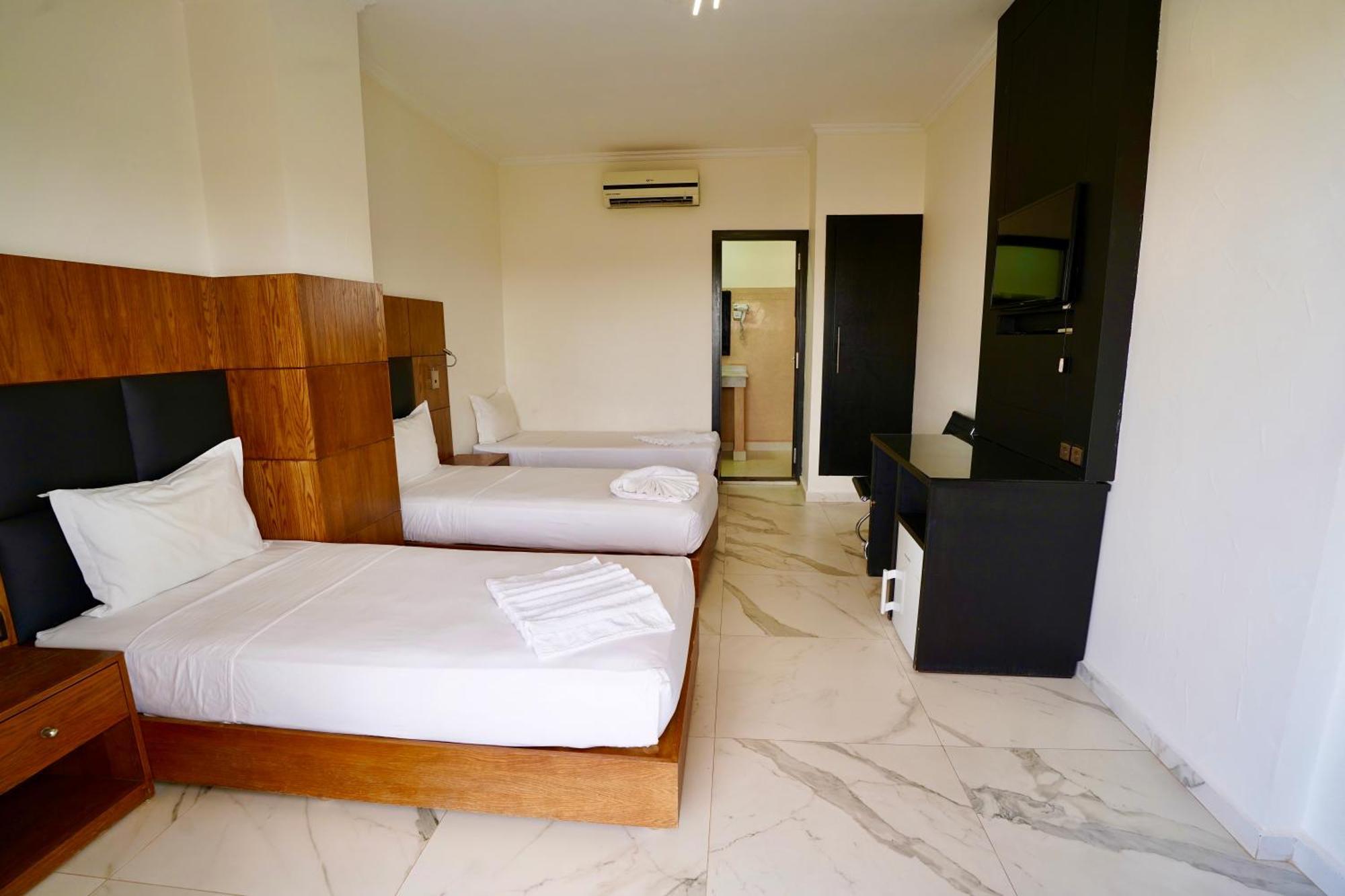 Ourika Camp Suites Hotel & Resort El Harkat エクステリア 写真