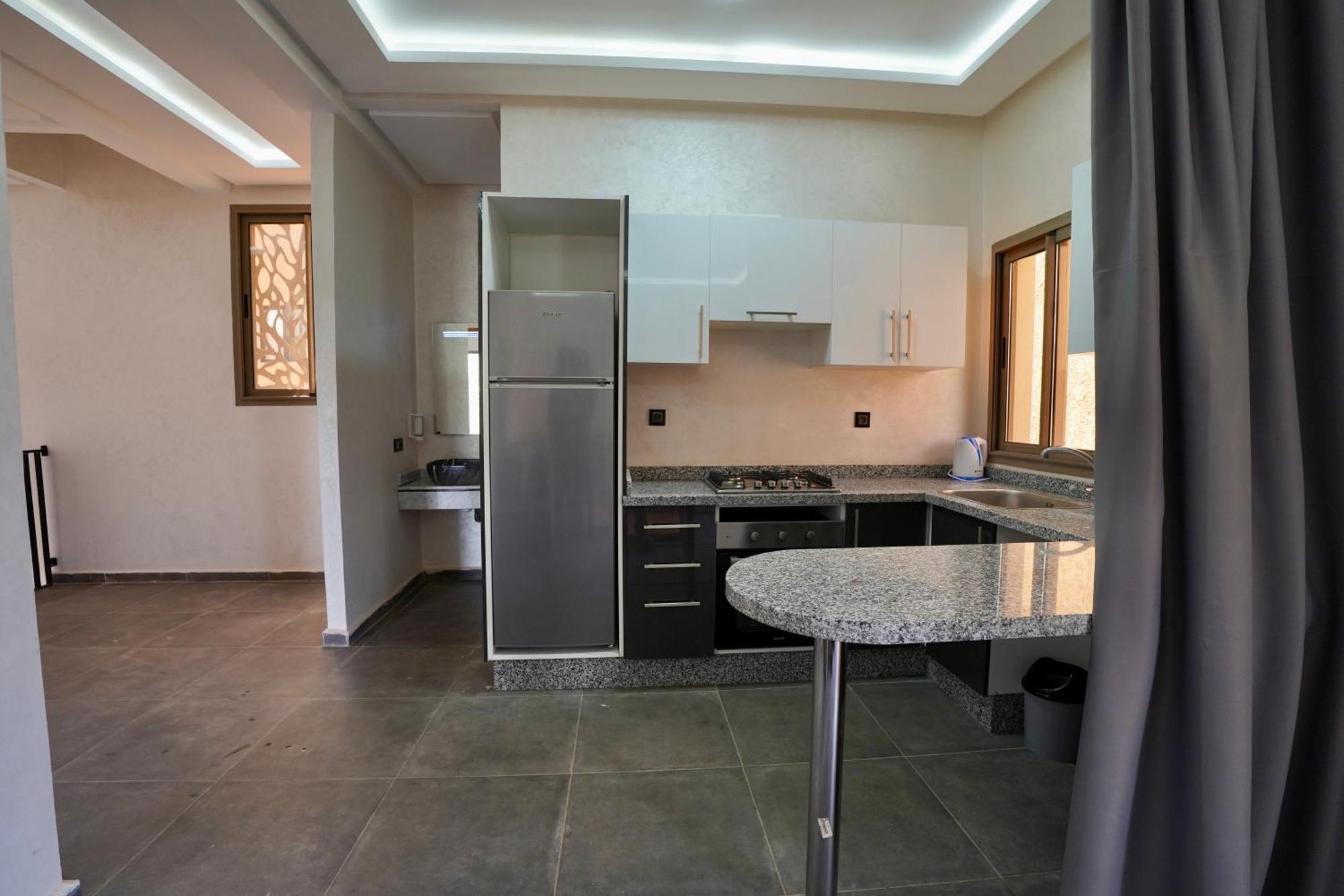 Ourika Camp Suites Hotel & Resort El Harkat エクステリア 写真