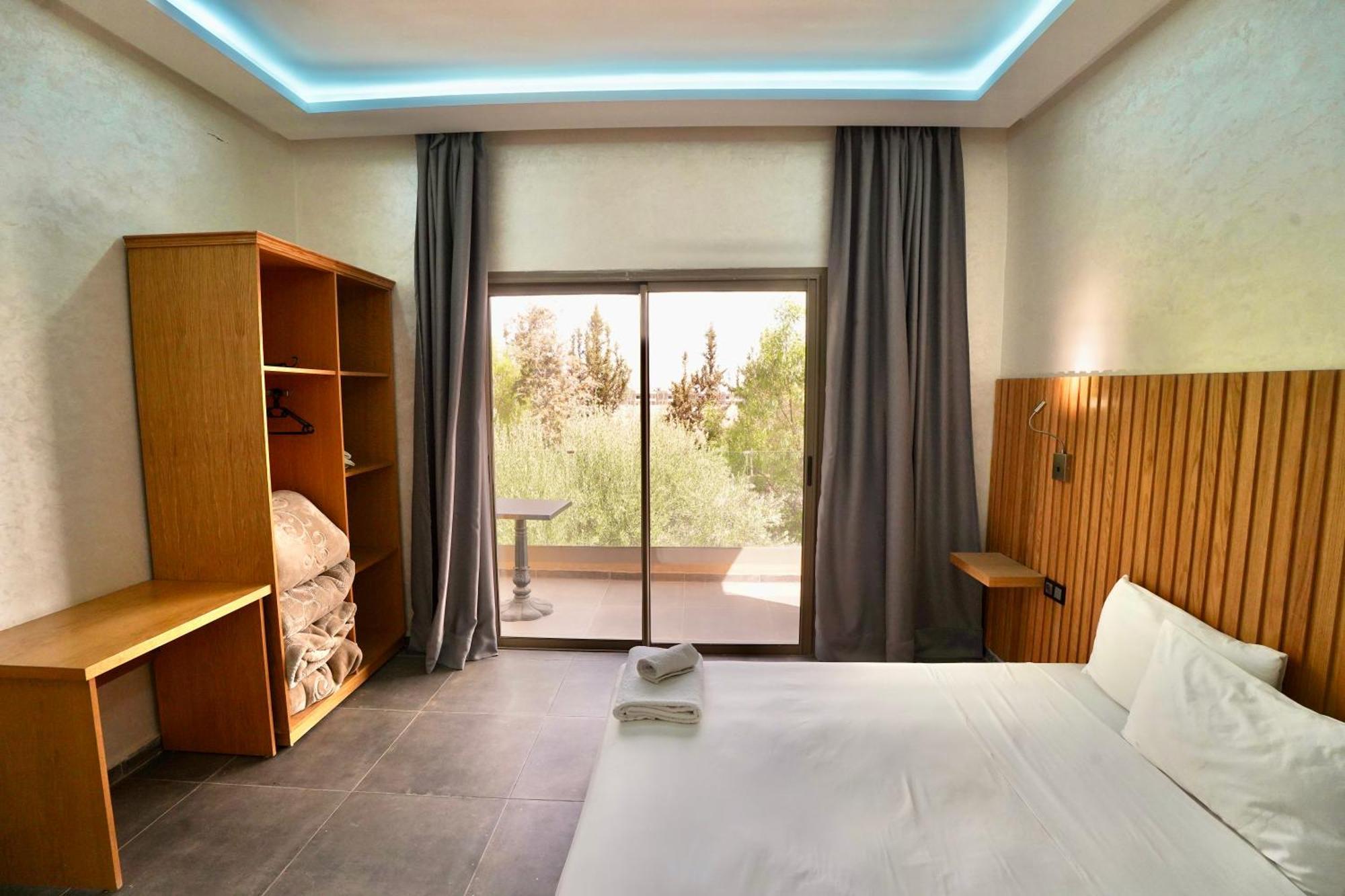 Ourika Camp Suites Hotel & Resort El Harkat エクステリア 写真