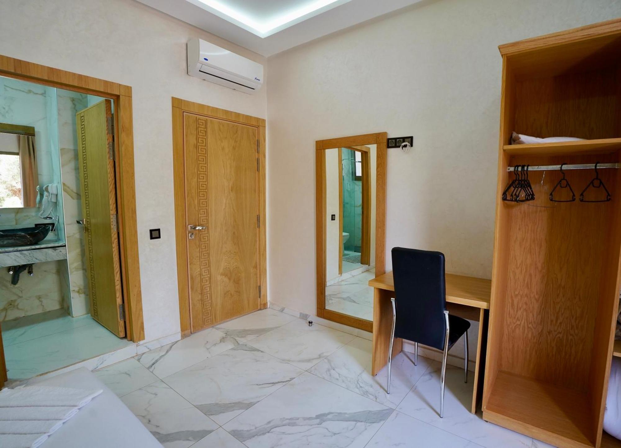 Ourika Camp Suites Hotel & Resort El Harkat エクステリア 写真